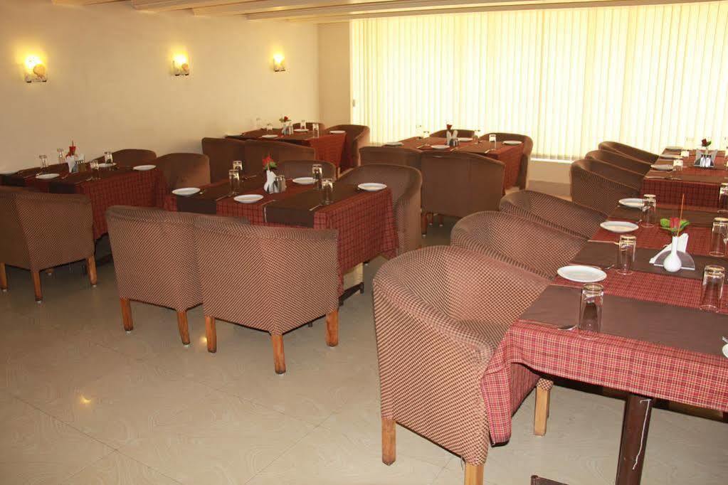 Hotel Vijay Shree Deluxe Patna Kültér fotó